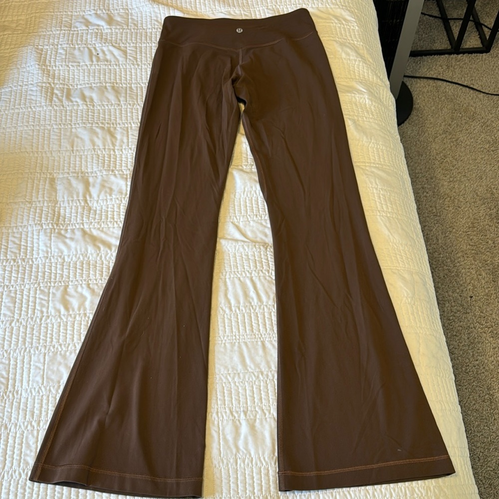Lululemon flair bottom leggings
